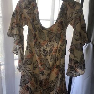 NWT Lulus Off-Shoulder Bell-Sleeve Blouse - Medium